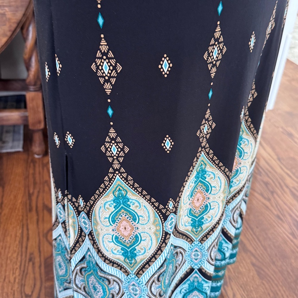 Chicos Size 2 Maxi Skirt Black Teal Medallion Print Stretch Pull-On Boho 12-14